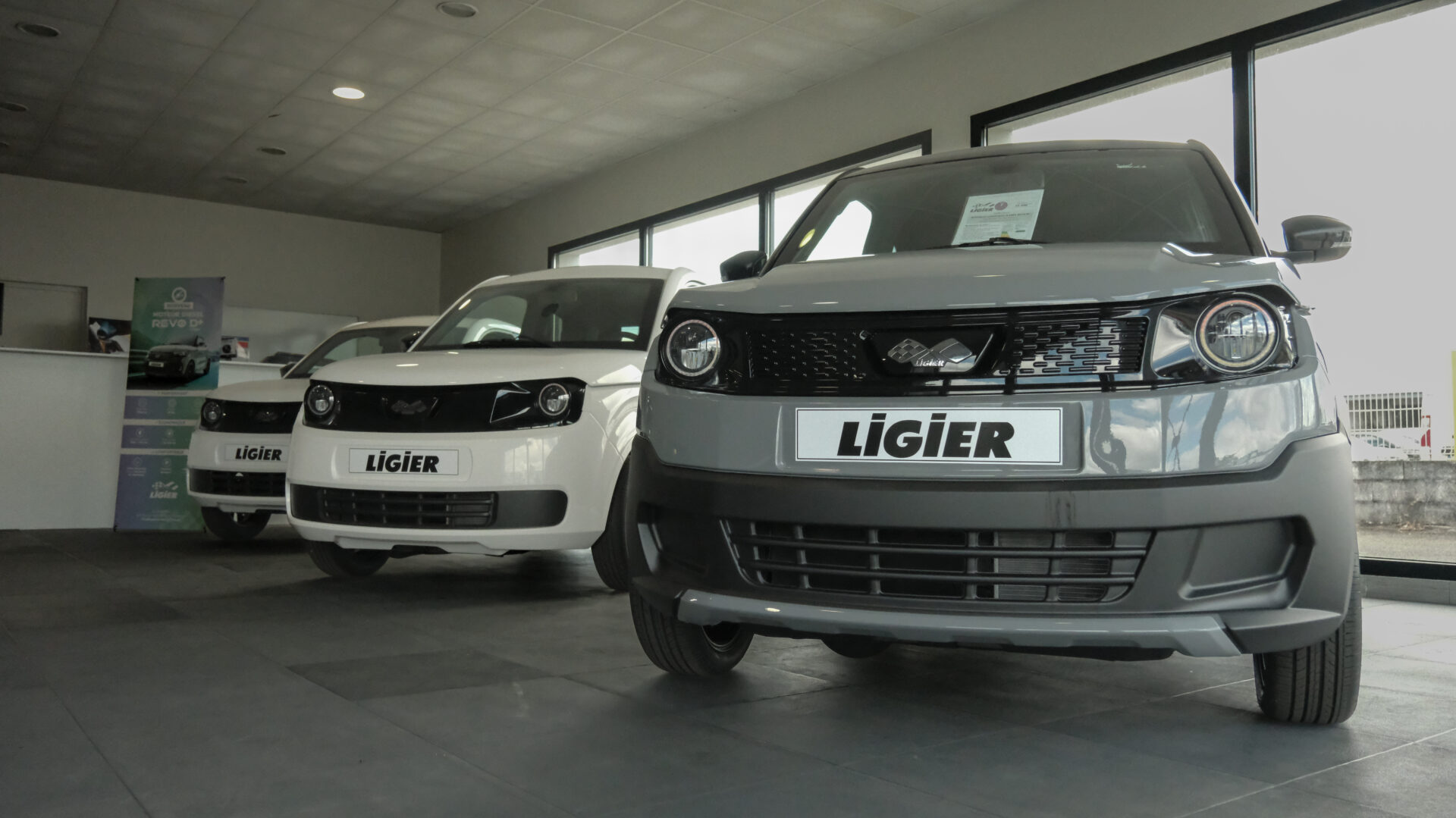 AUTOLOISIRS 17 - LIGIER STORE SAINTES
